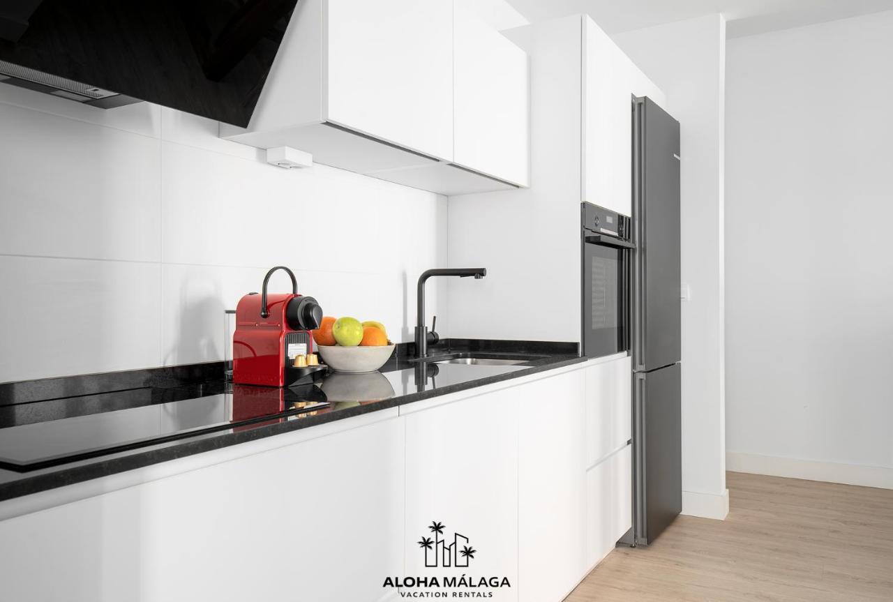 Luxury Duplex With Pool And Padel Court In Town Apartment Малага Екстериор снимка