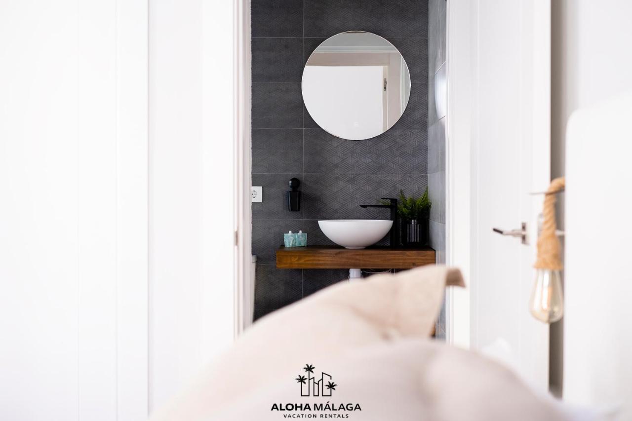 Luxury Duplex With Pool And Padel Court In Town Apartment Малага Екстериор снимка