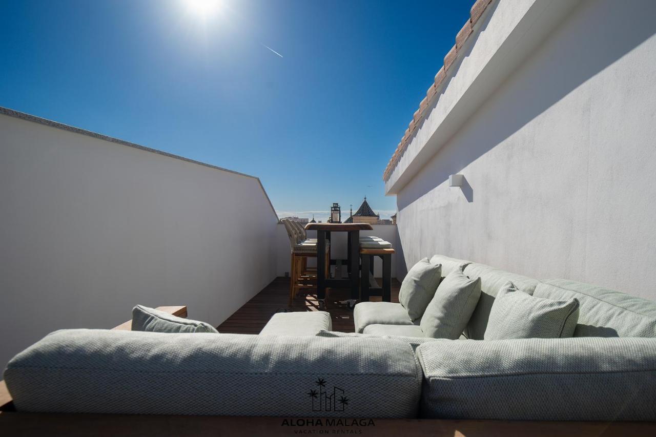 Luxury Duplex With Pool And Padel Court In Town Apartment Малага Екстериор снимка