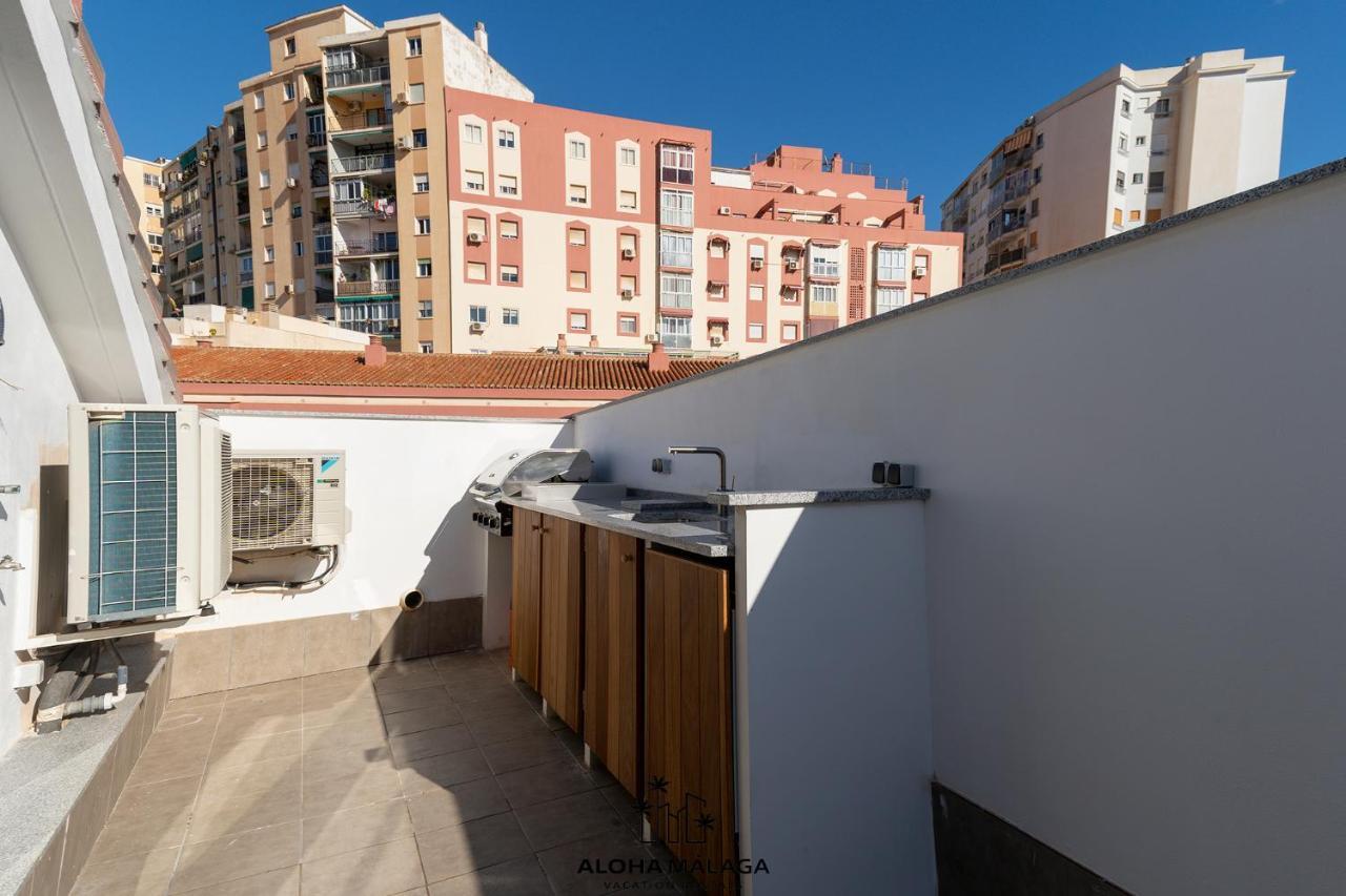 Luxury Duplex With Pool And Padel Court In Town Apartment Малага Екстериор снимка